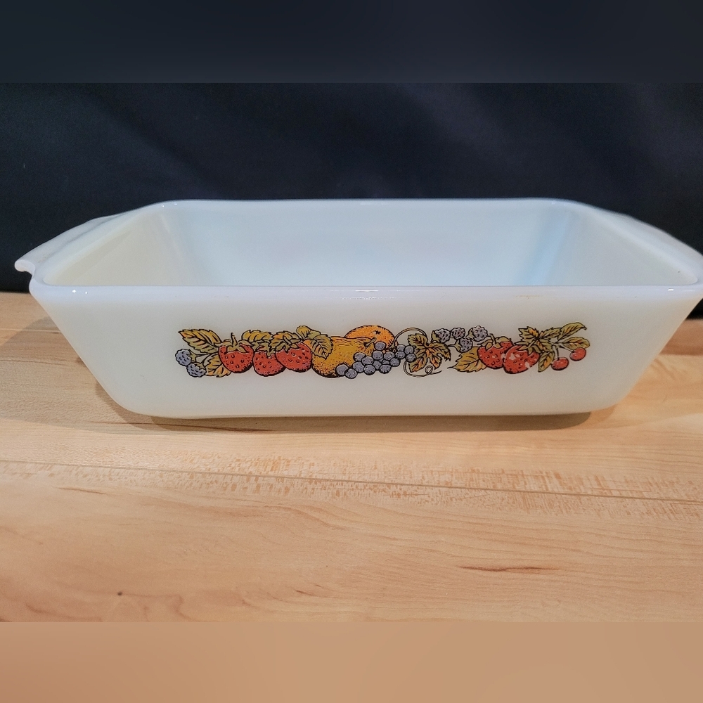 Vintage Fire King Anchor Hocking Nature's Bounty 1 Qt baking dish
